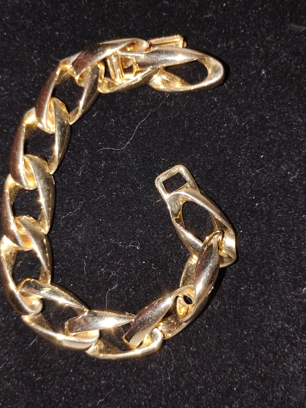 Classic Gold Link Bracelet - Women's Accessory